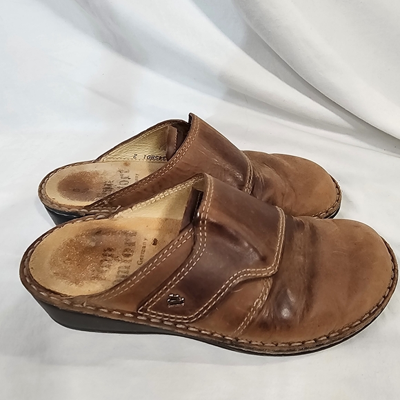 Brown Leather Slip-On Clogs - Picture 2 of 5